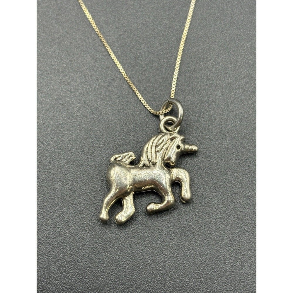 Vintage 18" Sterling Silver Unicorn Pendant Necklace 925 4 Grams E29